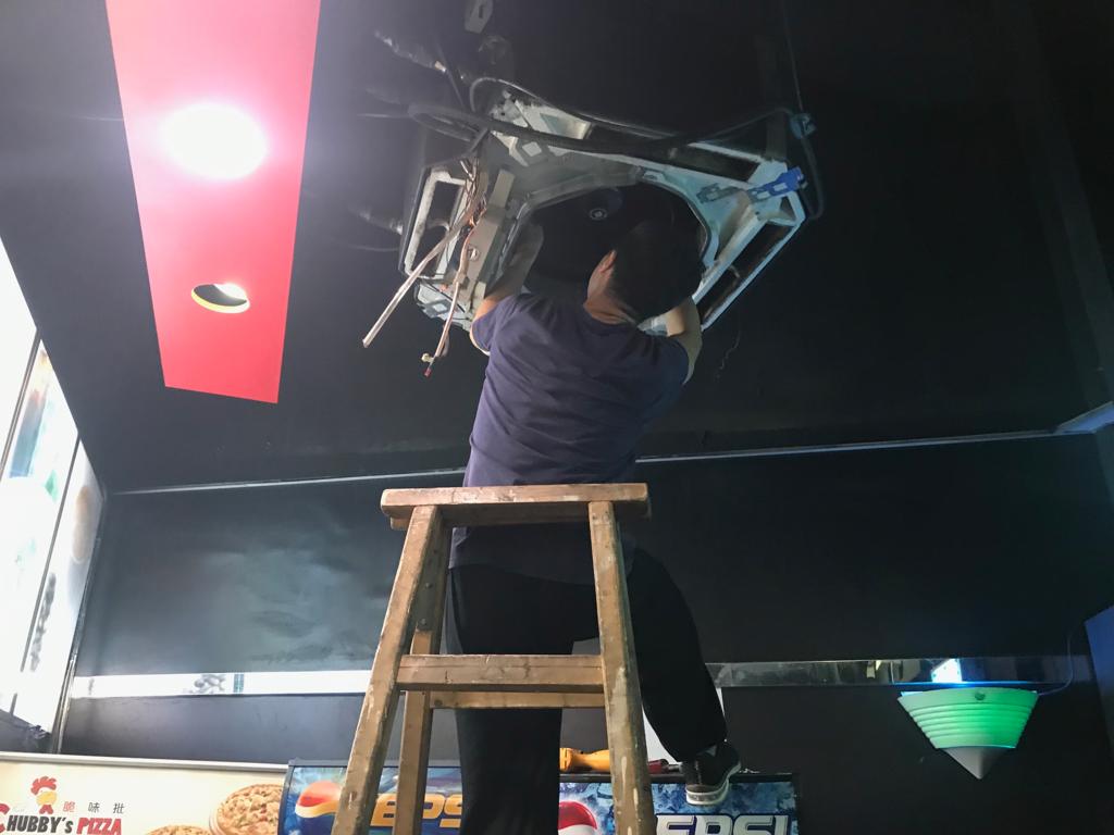 //www.360acclean.com.hk/wp-content/uploads/2019/07/cleanac_worker_01.jpeg